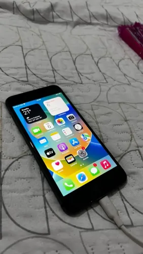 IPHONE 8 PLUS PRETO DE 64GB R$ 500,00 parcelo em 2x no cartão 0