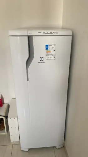 Geladeira Electrolux RE31