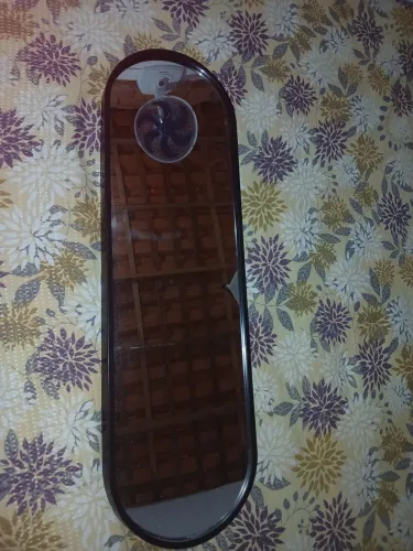 Vendo espelho, com 1 metro de altura e 30 cm de largura