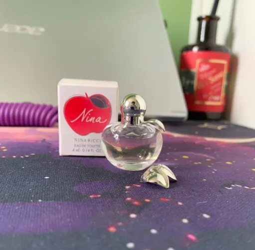 perfume nina ricci eau de toilette 4ml - miniatura