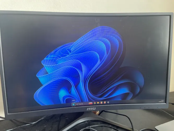 Monitor MSI Optic G24C Gamer