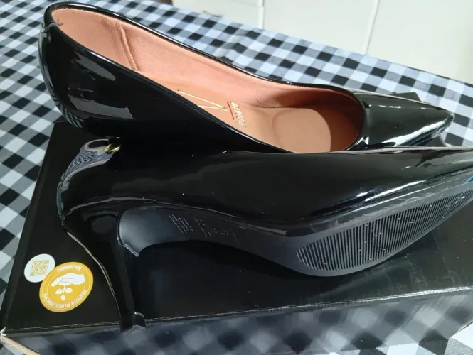 Sapato novo vizzano preto