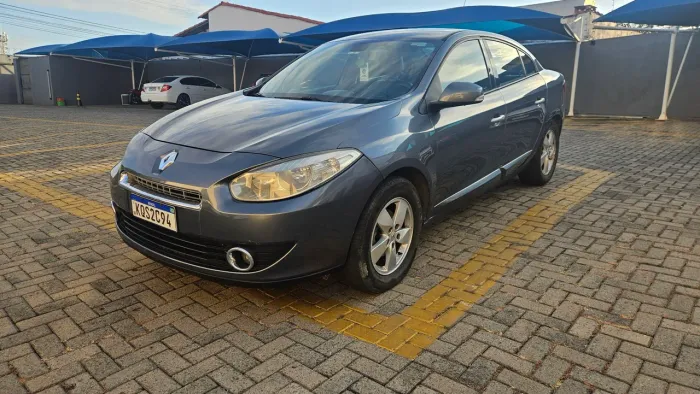 Renault Fluence Sed. Dynamique 2.0 16V Flex Aut. 2012