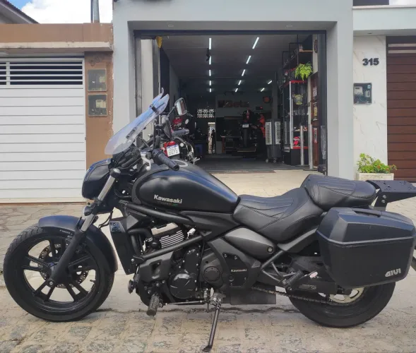 Oportunidade! Vendo Kawasaki vulcan pouco rodada eu sou o 2? dono !