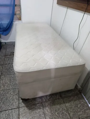 Cama box solteiro ótimo preço.
