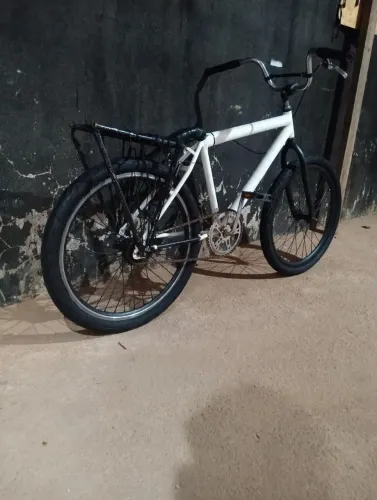 Bike montadinha aro 24 SP