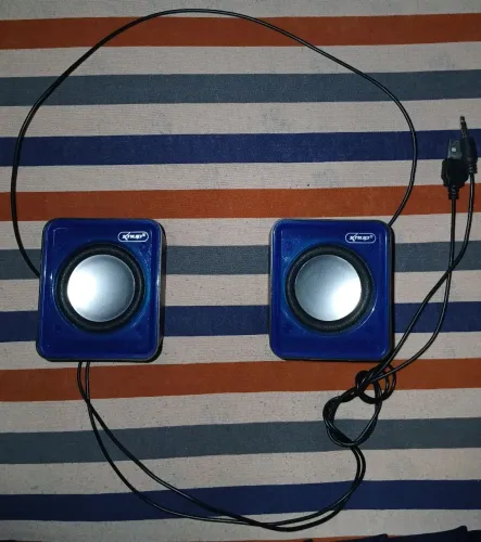 2 Caixinhas de Som 'Knup' pra PC e Notebook