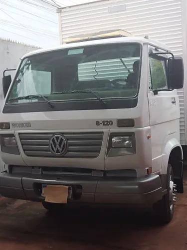 Caminhão Baú VW 8.120