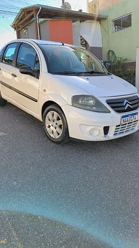 Citroen C3 GLX 1.4/ GLX Sonora 1.4 Flex 8V 5P 2012