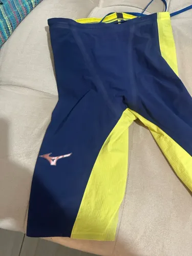 Traje Tecnológico de Natação