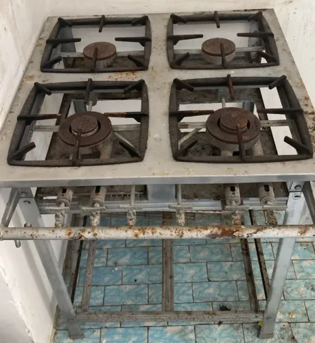 Vendo fogao industrial R$ 200,00
