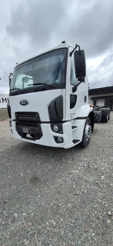 Ford cargo 2422 truck no chassis