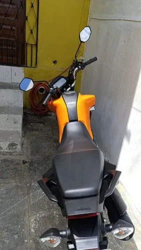 Moto em estado de zero km