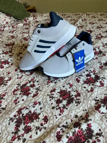 Tênis adidas feminino tamanho 41 novo nunca usado 
