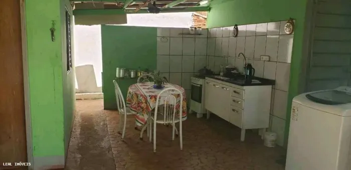 Casa para Venda em Rancharia, JARDIM PRIMAVERA, 2 dormitórios, 1 banheiro, 1 vaga