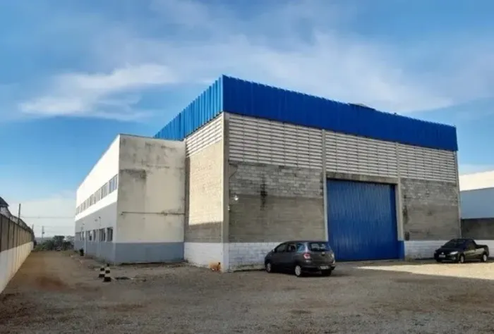 Galpão Comercial à venda no Bairro Iporanga, em Sorocaba-SP.