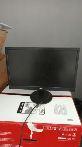 Monitor AOC