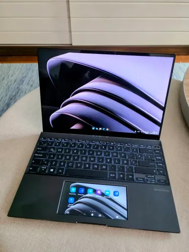 ASUS ZENBOOK i7 Ux5400 /OLED/NVIDIA MX450/16 Ram/SSD 512/dupla tela TOUCH