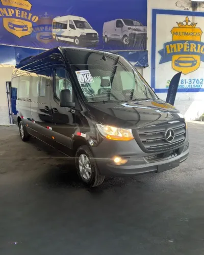Mercedes-Benz Sprinter 417 Furgão Extra Longo Teto Alto Aut. (e6) 2027