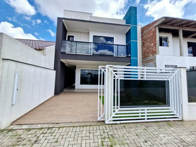 Sobrado de Alto Padrão com 04 Dormitórios para Locação no Loteamento Adeodato no Bairro Eu