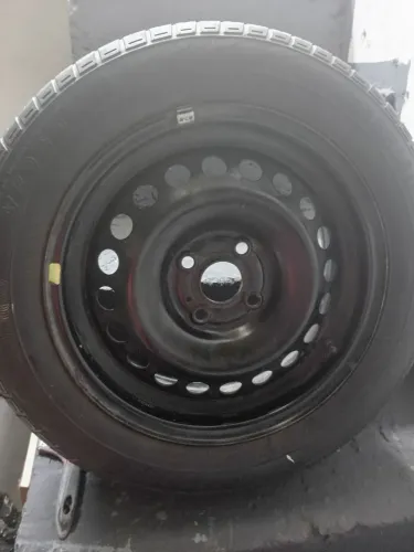 Pneu aro 15