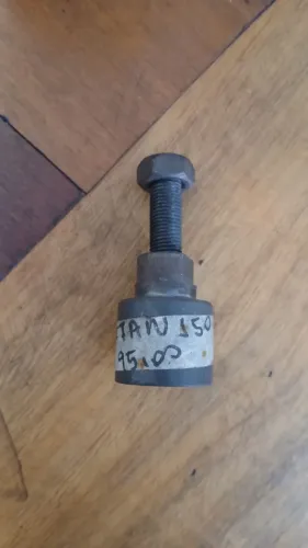 Saca Volante Magneto Titan 150 / 125 Com Rosca Interna