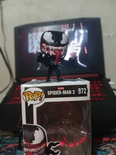 Boneco fundo pop Venom