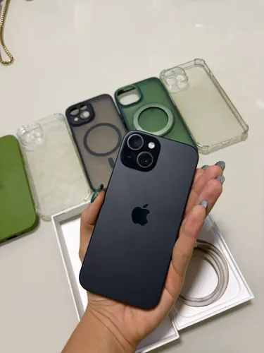 iPhone 15 256GB Preto