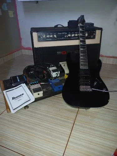  guitarra elétrica + equipamentos 