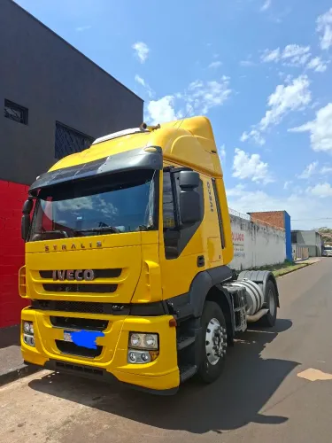 Vendo Iveco stralis cursor 13 ano 2009
