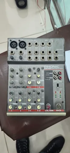 Mesa de som phonic