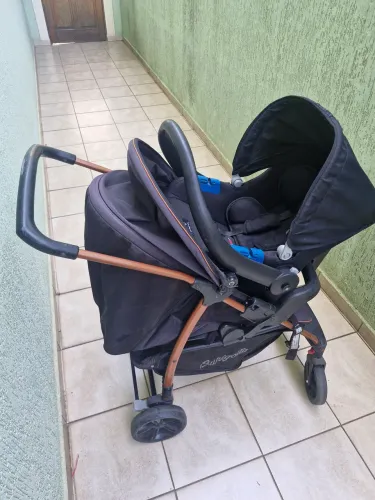 Carrinho de bebê Burigoto + bebê conforto Higienizado