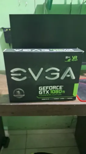 Placa de Vídeo EVGA GTX 1080 Ti 11GB Founders Edition - Completa na Caixa