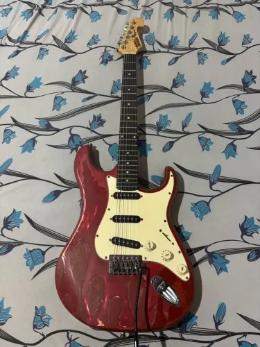 Guitarra tagima memphis mg22 strato chilli beans