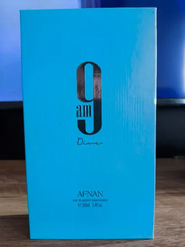 Vendo perfume 9am dive 100ml usado