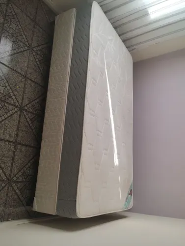 Cama Box de viúva, Acompanha o Colchão de Molas Orthocrin!