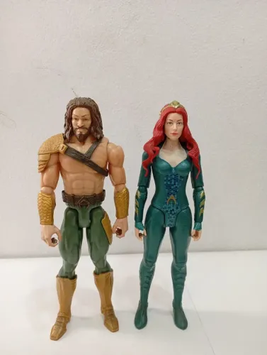 Kit bonecos Mera e Aquaman