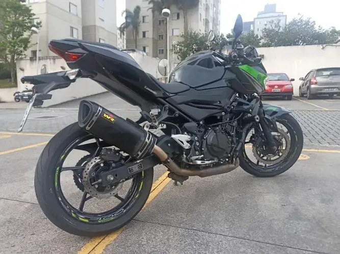 Kawasaki Z 400 2022