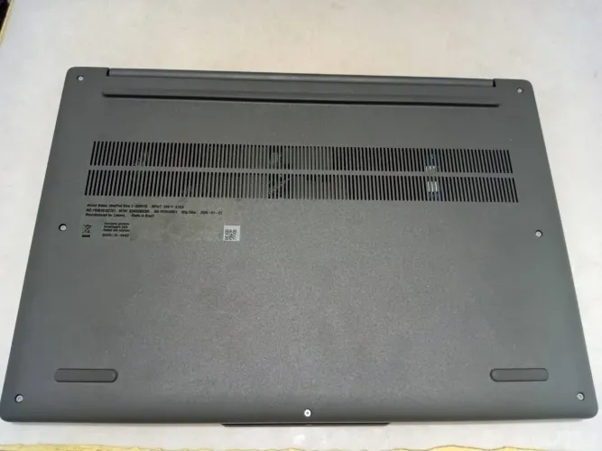 Vende se um laptop Lenovo em perfeito estado de conservação apenas 1 mês de uso