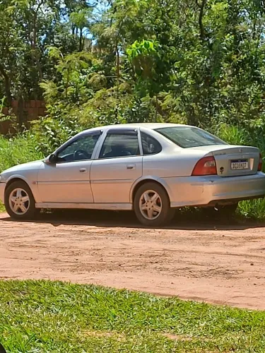 Chevrolet Vectra CD 2.2 16V / 2.0 16V Mec./aut. 2001