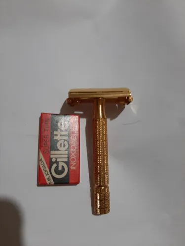 Aparelho de barbear gillette aristocrata antigo banhado a ouro