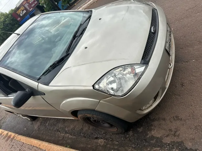 Ford Fiesta Sed. Personnalite 1.0 8V 4P 2006