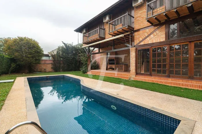 Casa com 4 quartos para alugar, 800 m² por R$ 32.040/mês - Alphaville - Barueri/SP