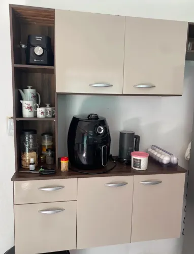 Armário de Cozinha Compacto com Balcão e Nichos