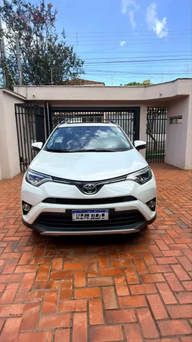 Toyota RAV4 2.0 Top 4X2 16V Aut. 2018