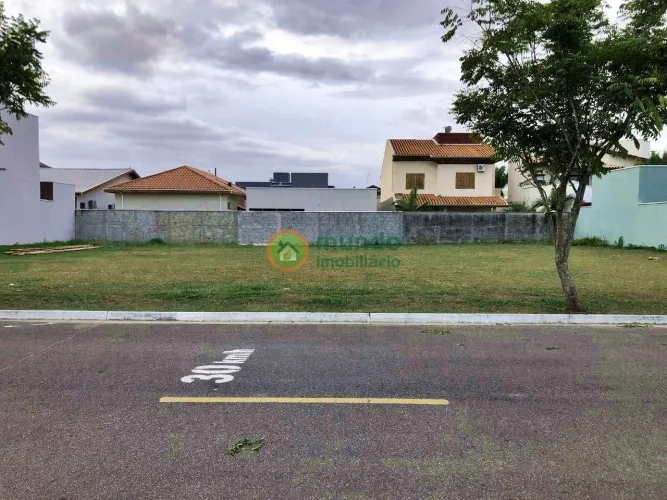 Terreno à Venda, Condomínio Campos do Conde, Tremembé