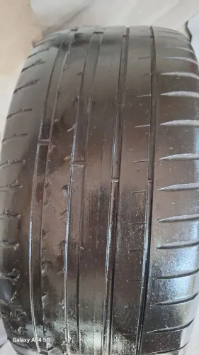 2 Pneus Michelan 235/45 ZR17 pneu final de vida, para desocupar lugar preço para sair