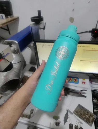 Garrafa térmica Personalizada 900 ml Presente
