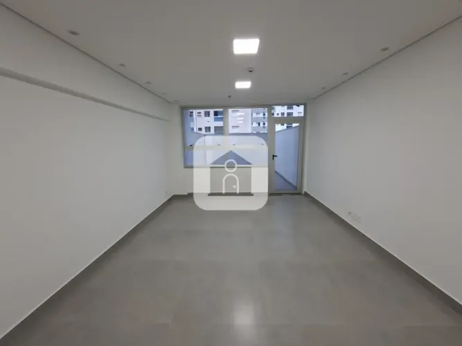 Sala Comercial para locação no bairro Granja Marileusa