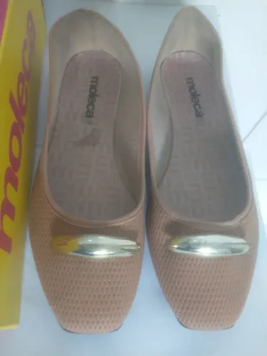 Tô vendendo essa sapatilha marca Moleca 